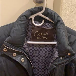 Size small Coach down puff coat. Great condition.